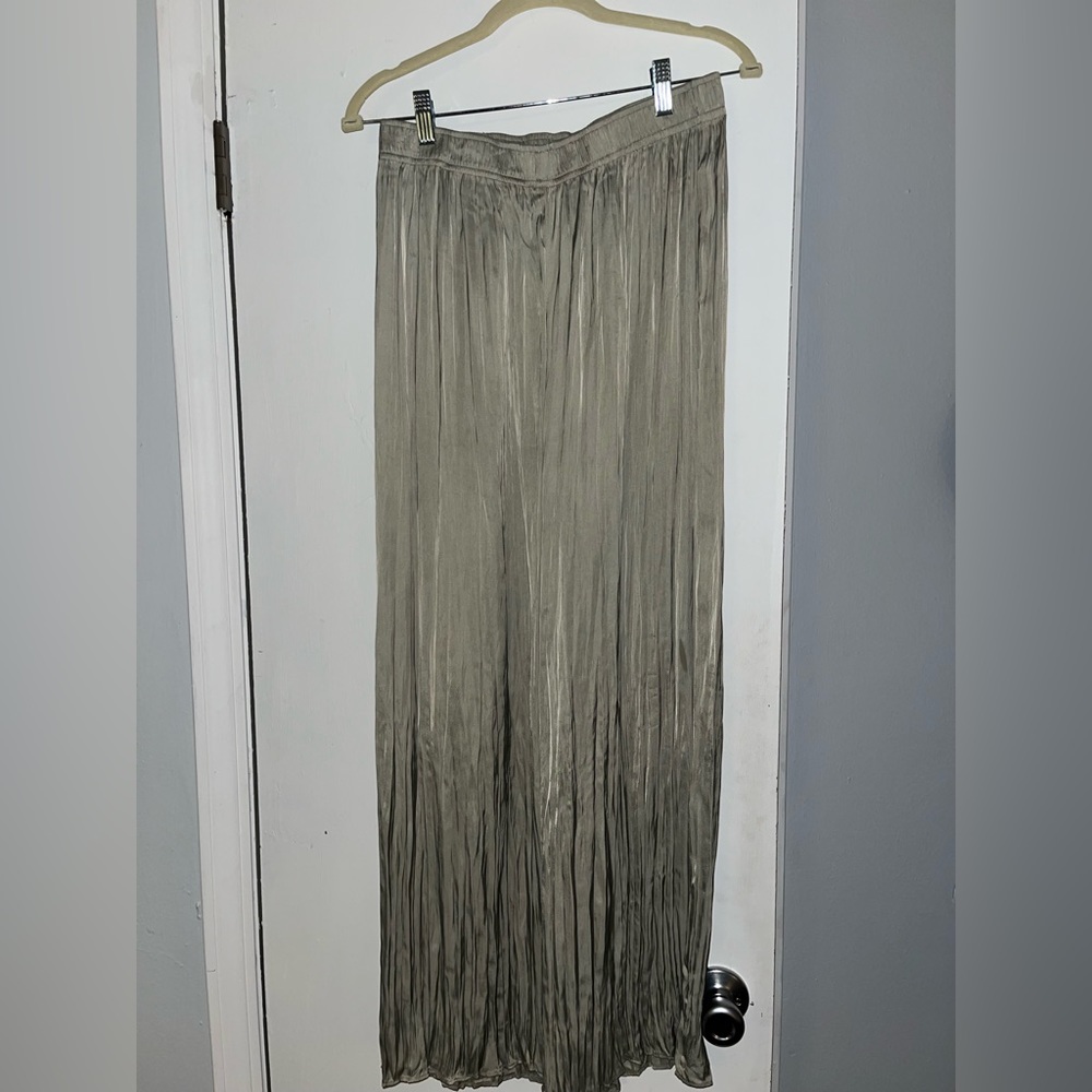 Green flowy pants
